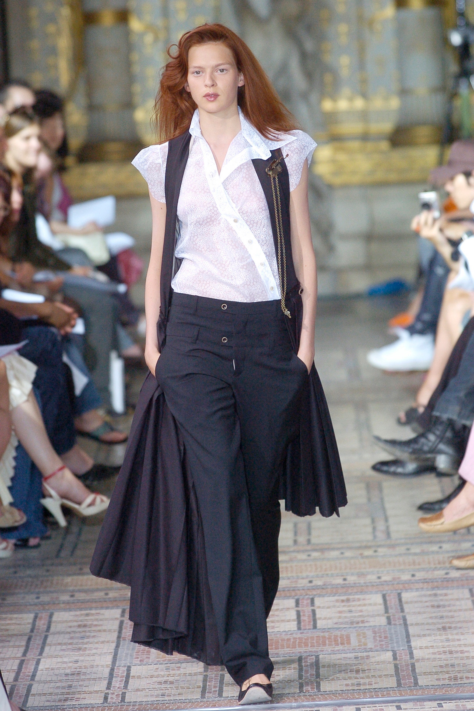 black wool sleeveless fitted buttoned vest