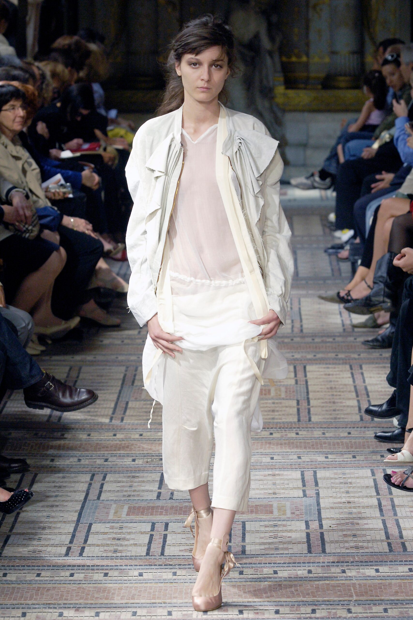 white cotton long-sleeve collared relaxed draped jacket