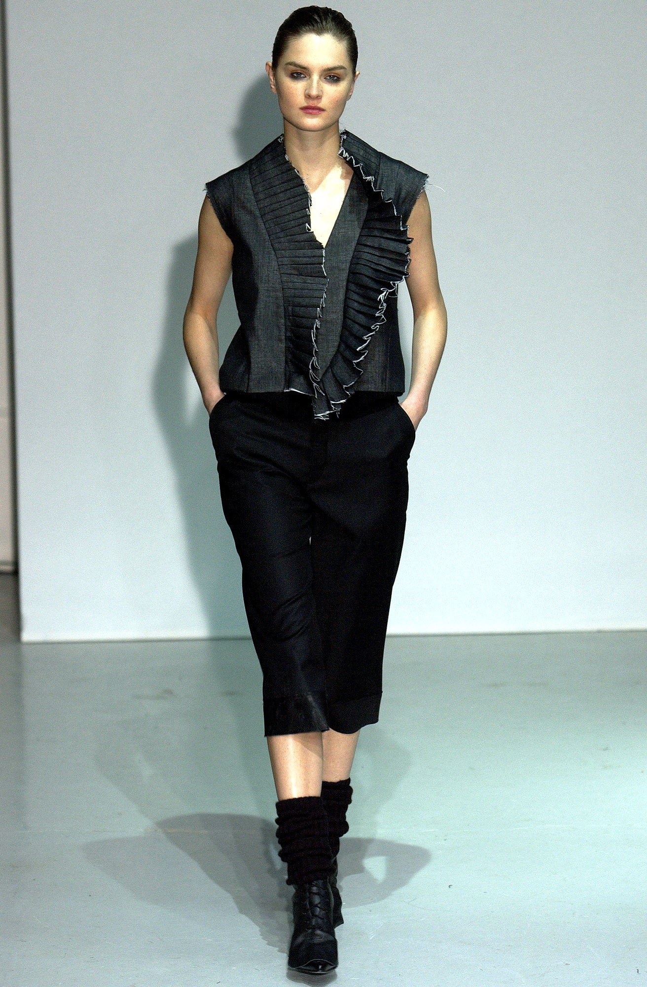 black gray ruffled top with relaxed pants