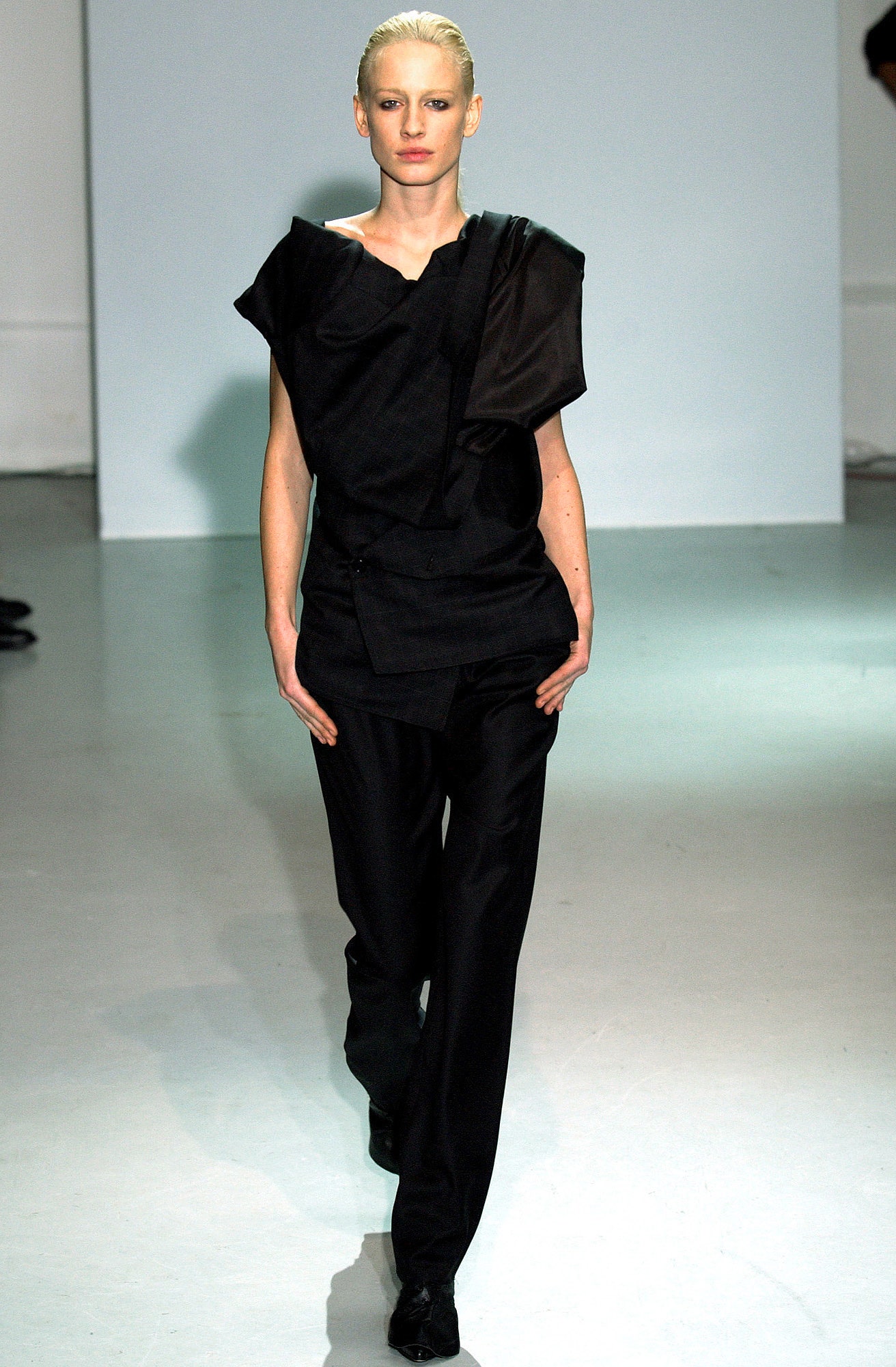black cotton short-sleeve asymmetric fitted draped top