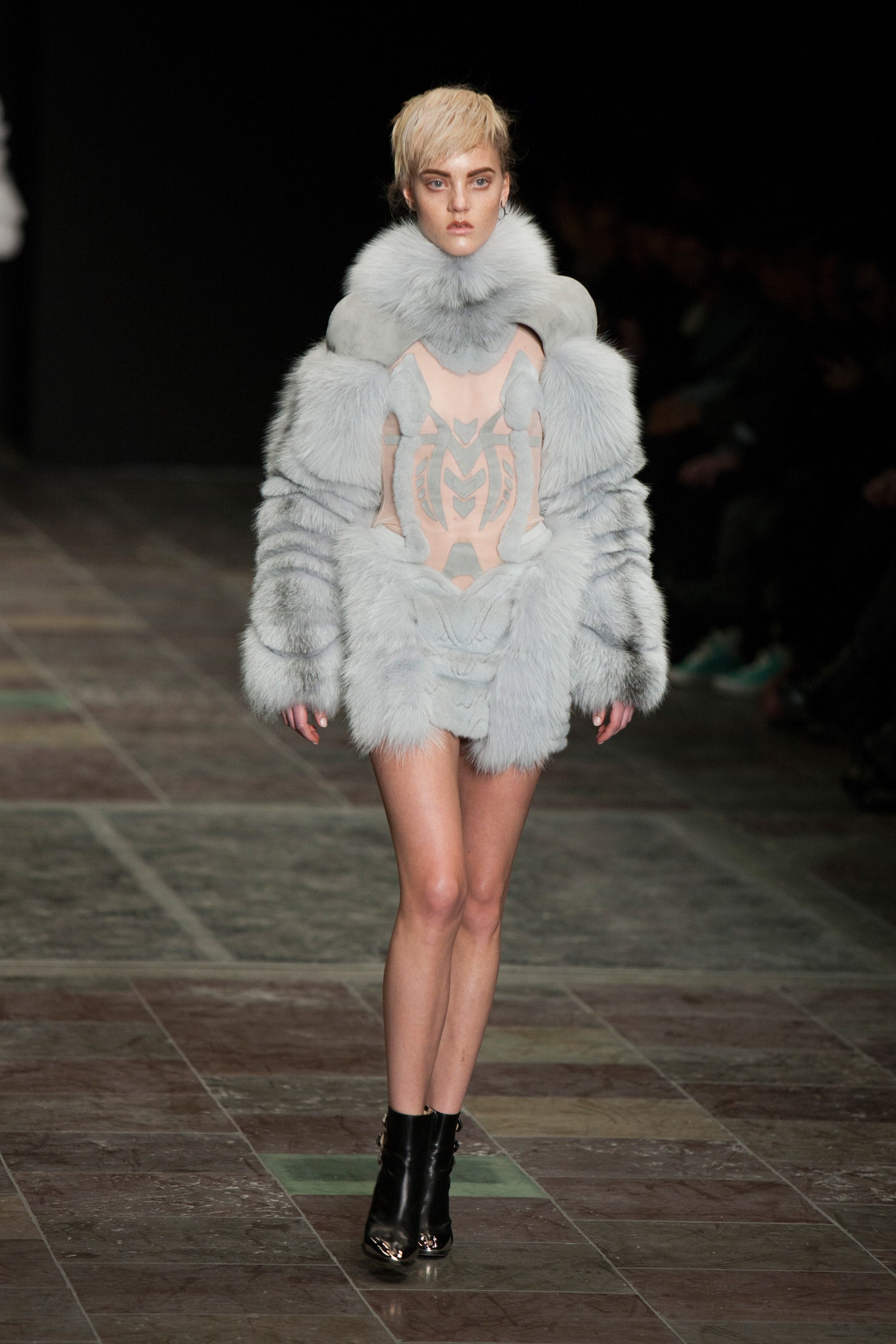 gray fur long-sleeve high-neck fitted layered short coat