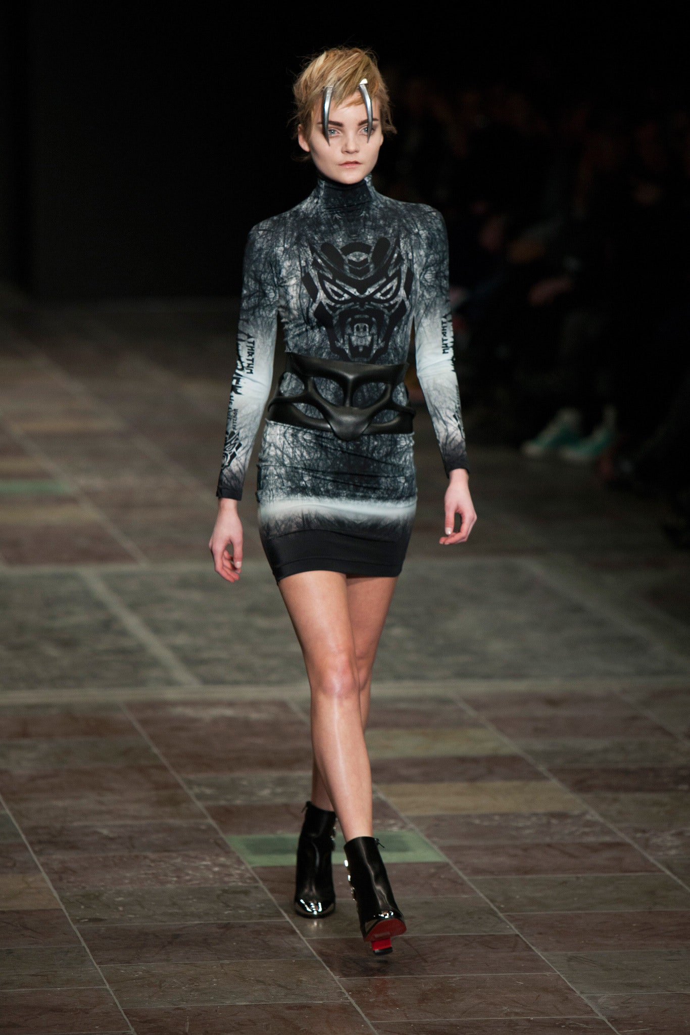fitted mini dress with printed design