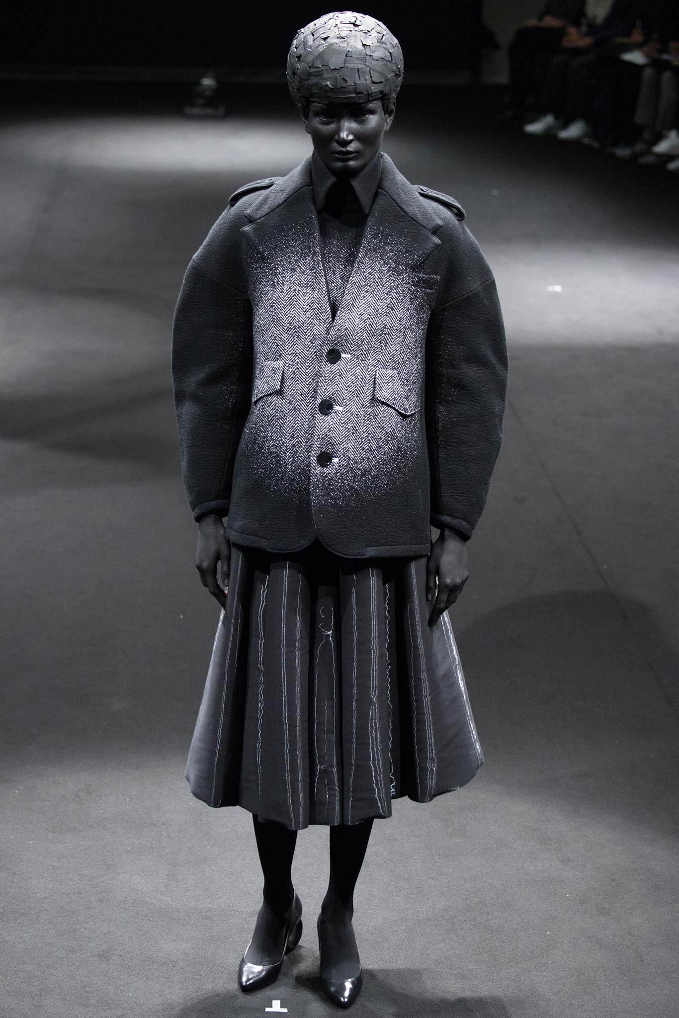 black wool long-sleeve collared structured buttoned jacket