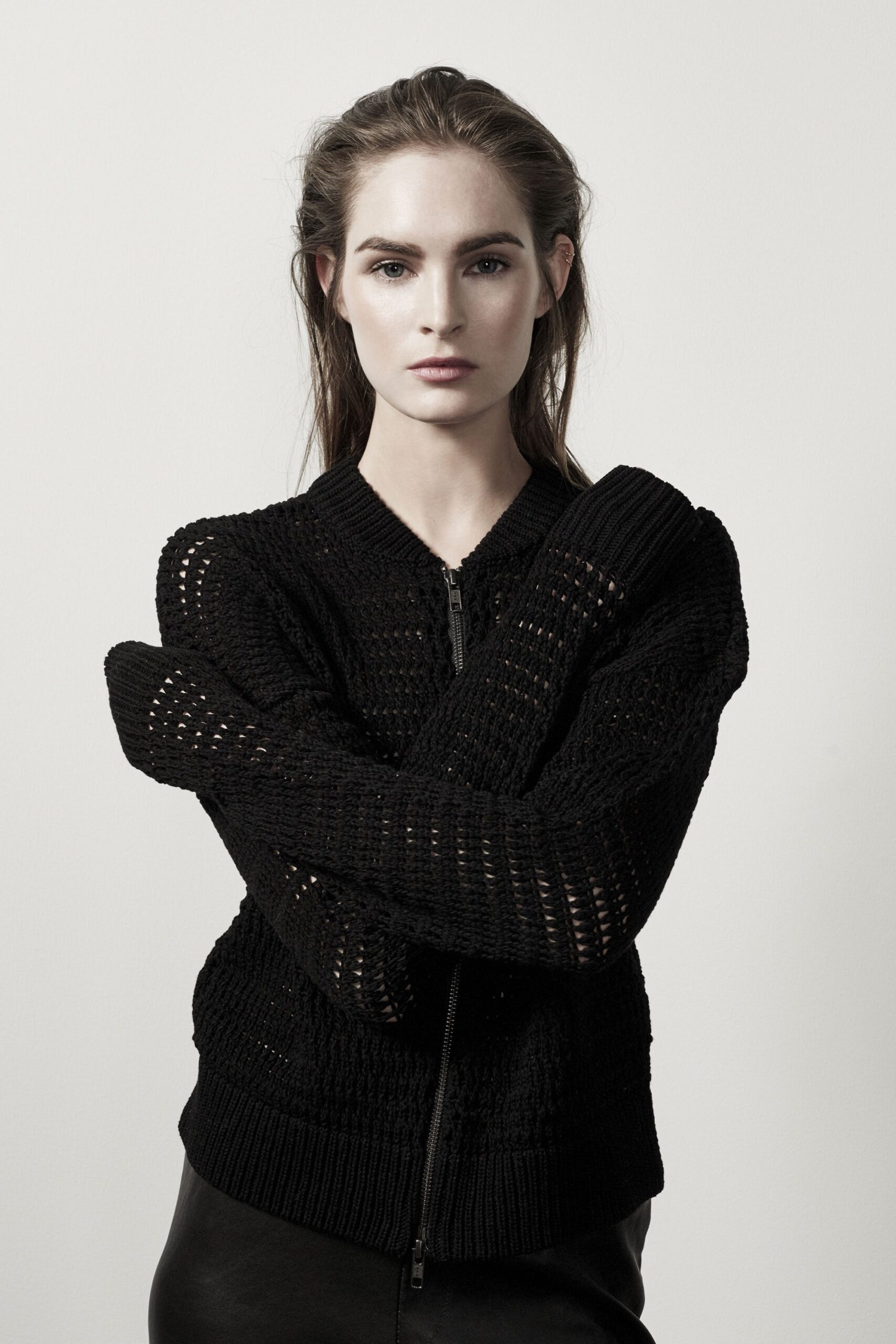 black knit long-sleeve collared fitted zippered jacket