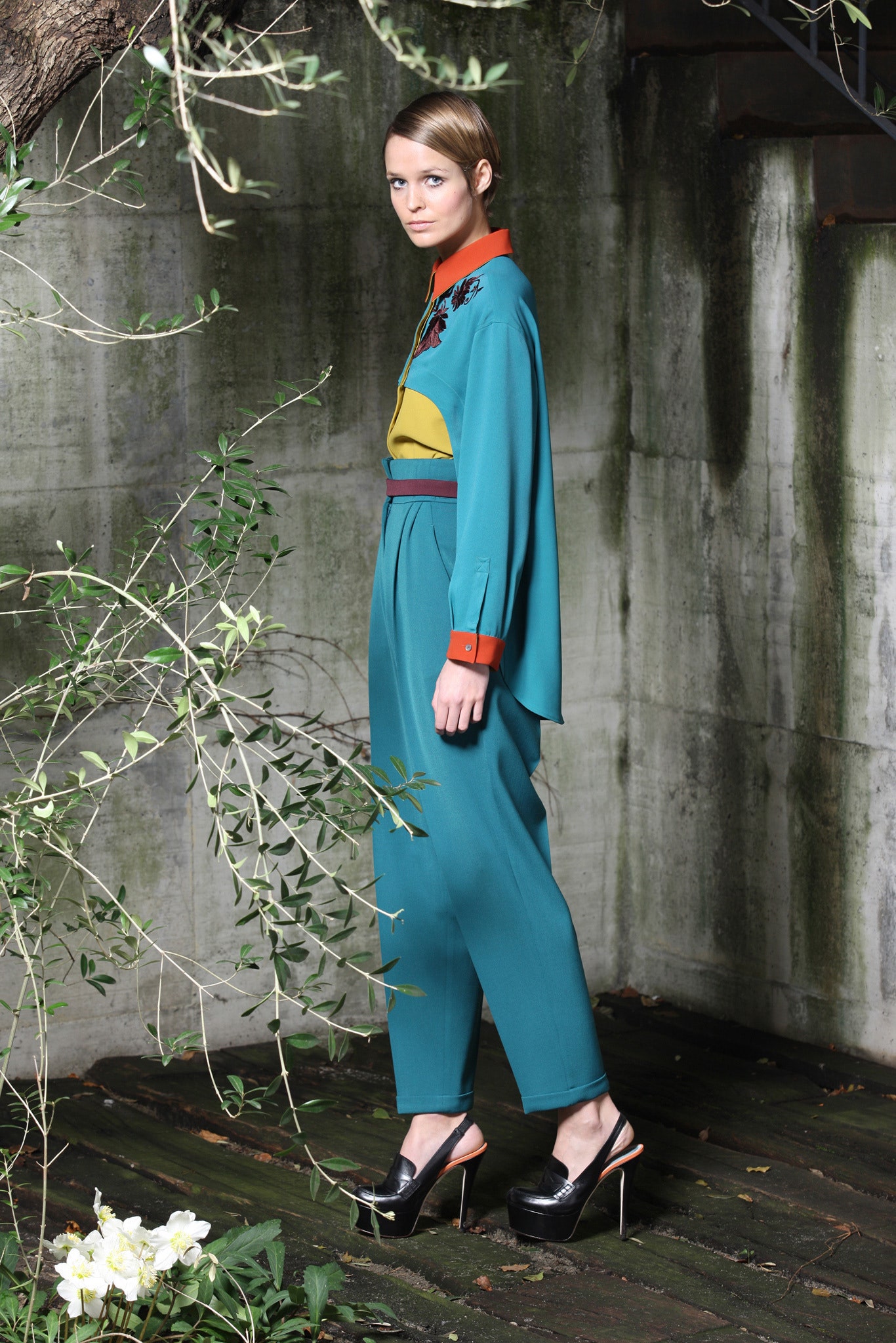 teal tailored straight-leg pants