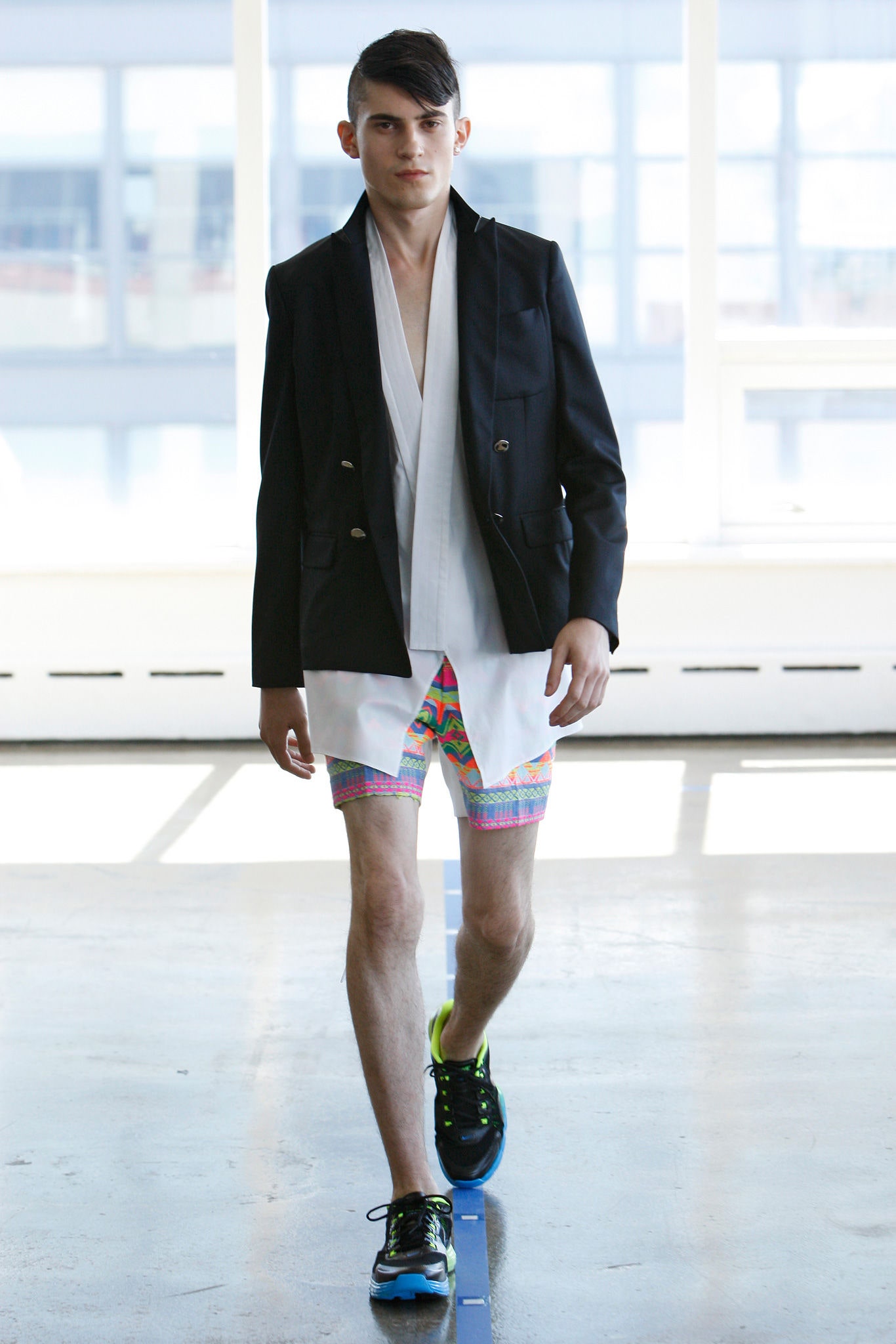 multi fitted flared short shorts
