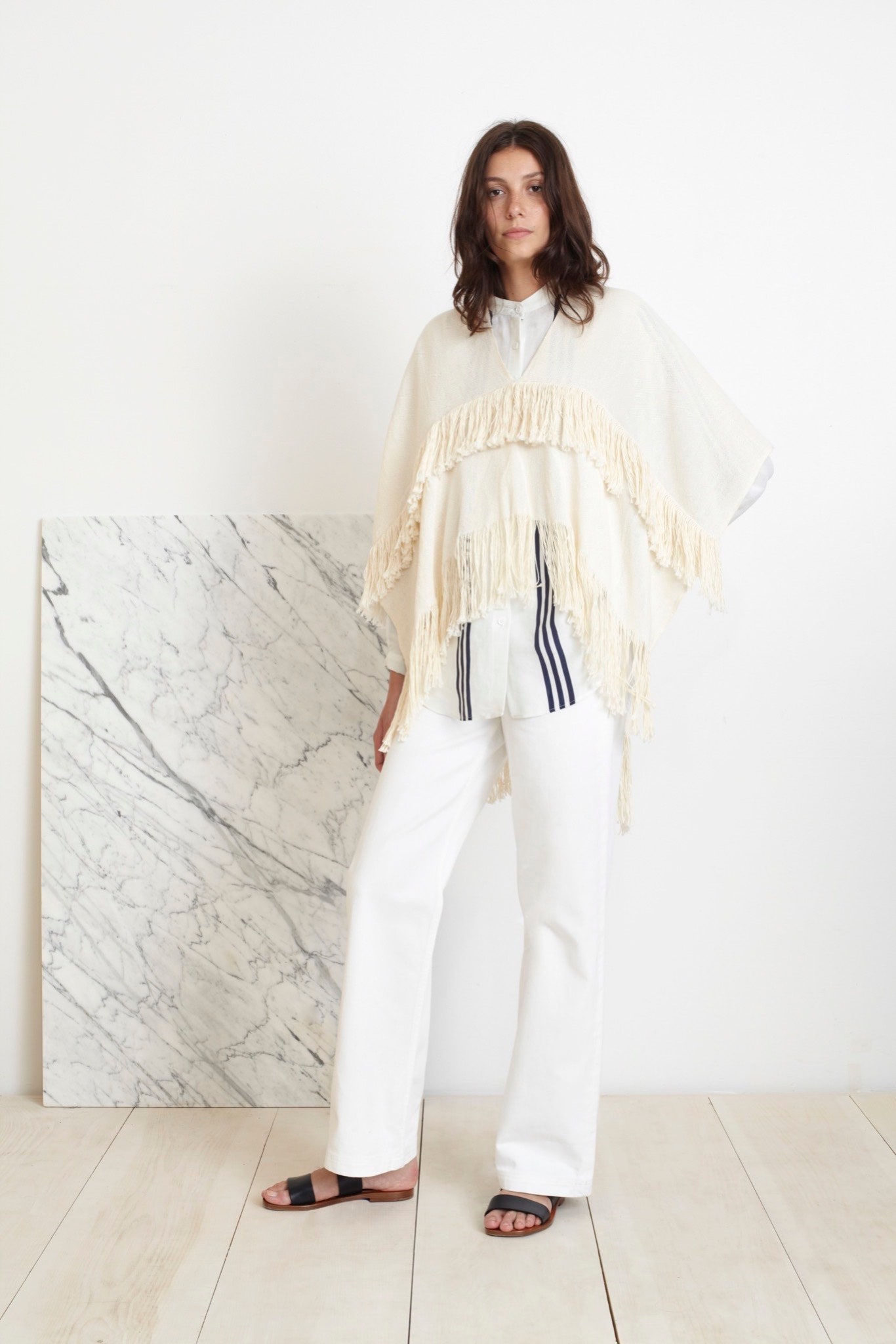 beige cotton sleeveless relaxed fringed poncho