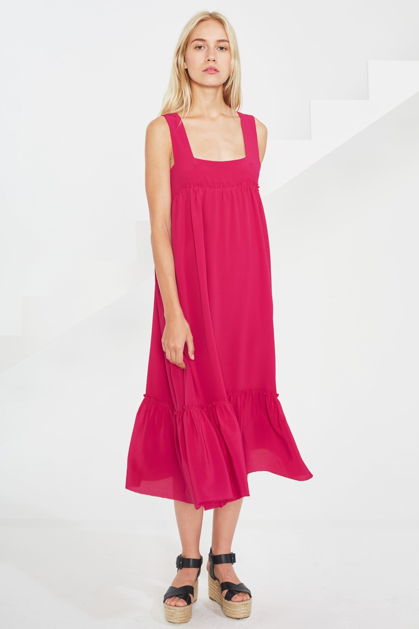 pink tiered sleeveless dress