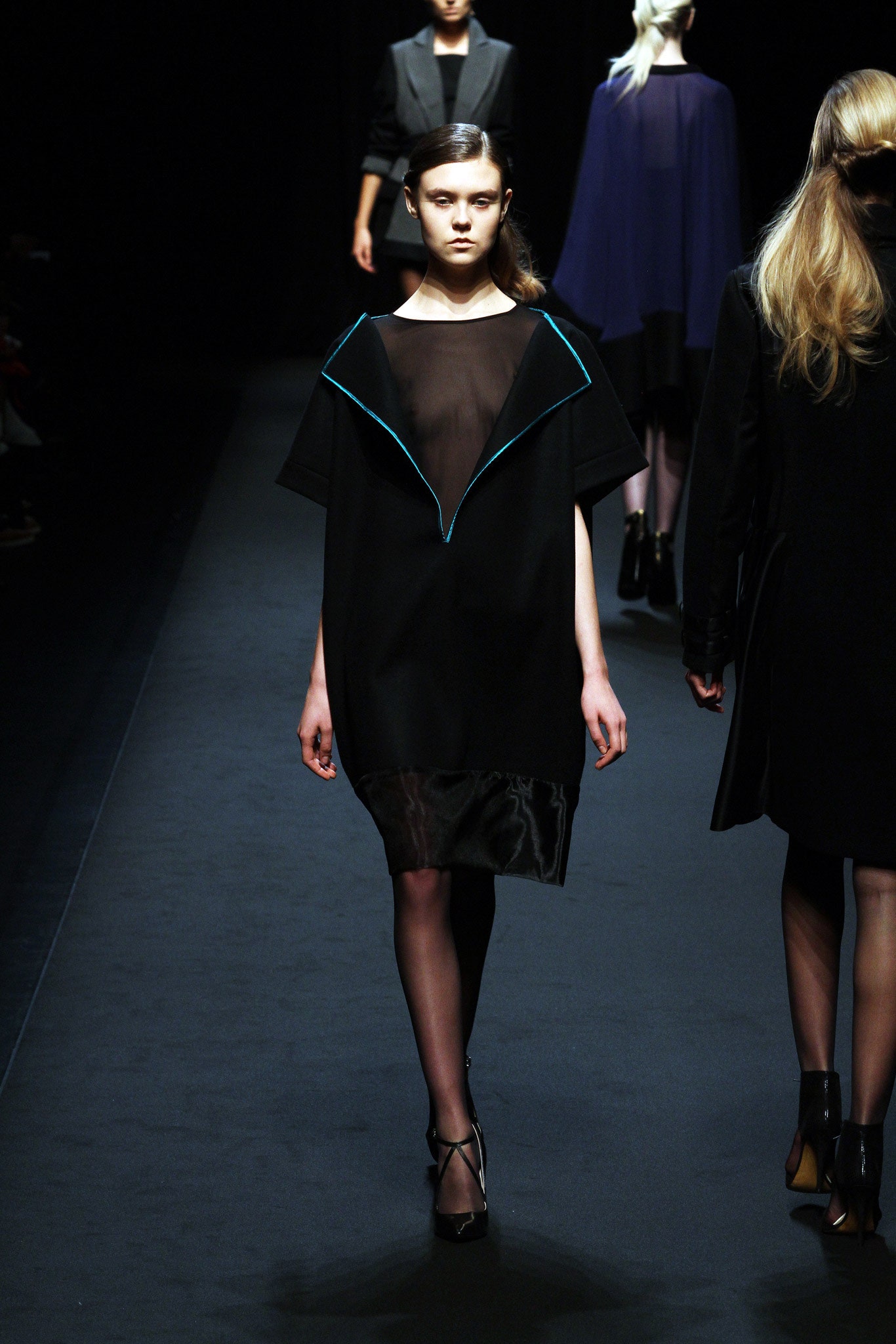 Araisara F/W 13 Look 13