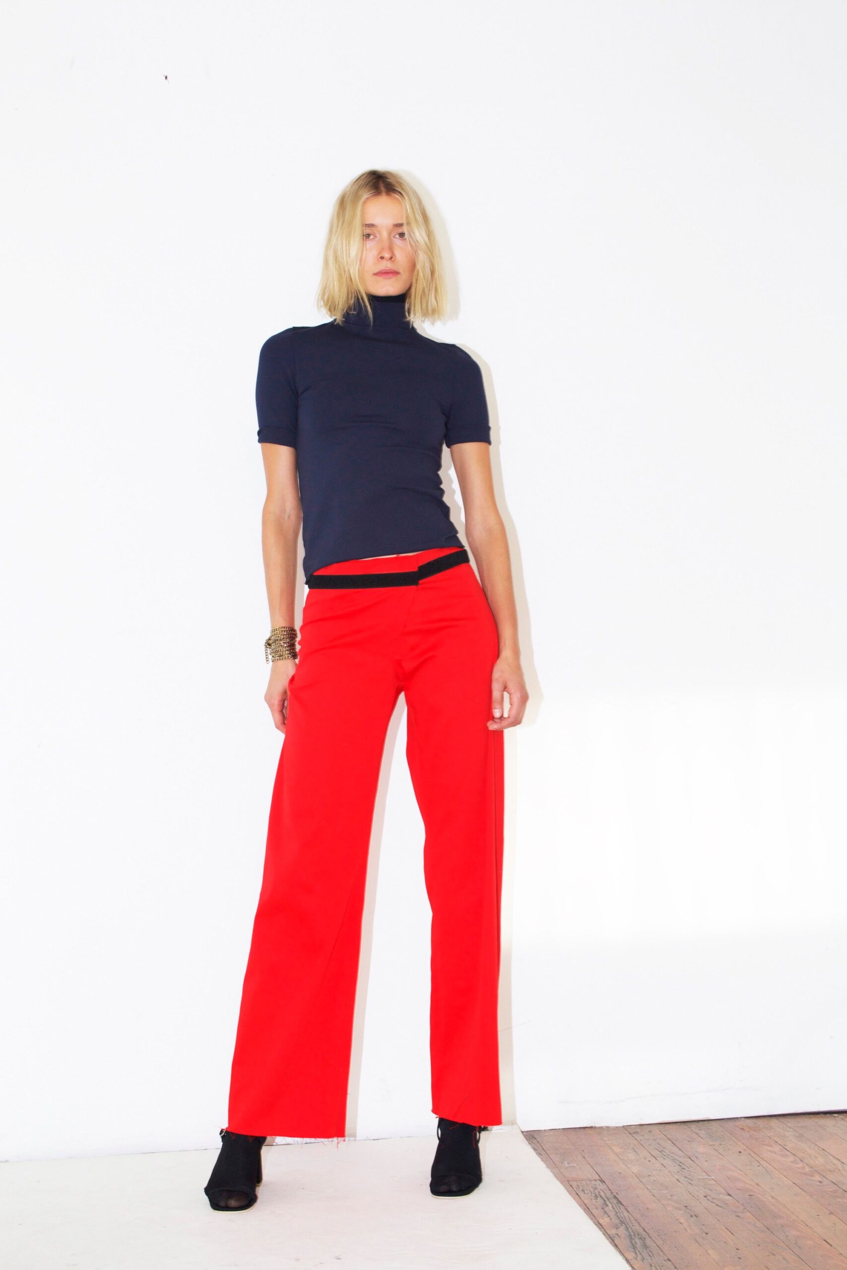 blue short-sleeve high-neck fitted top