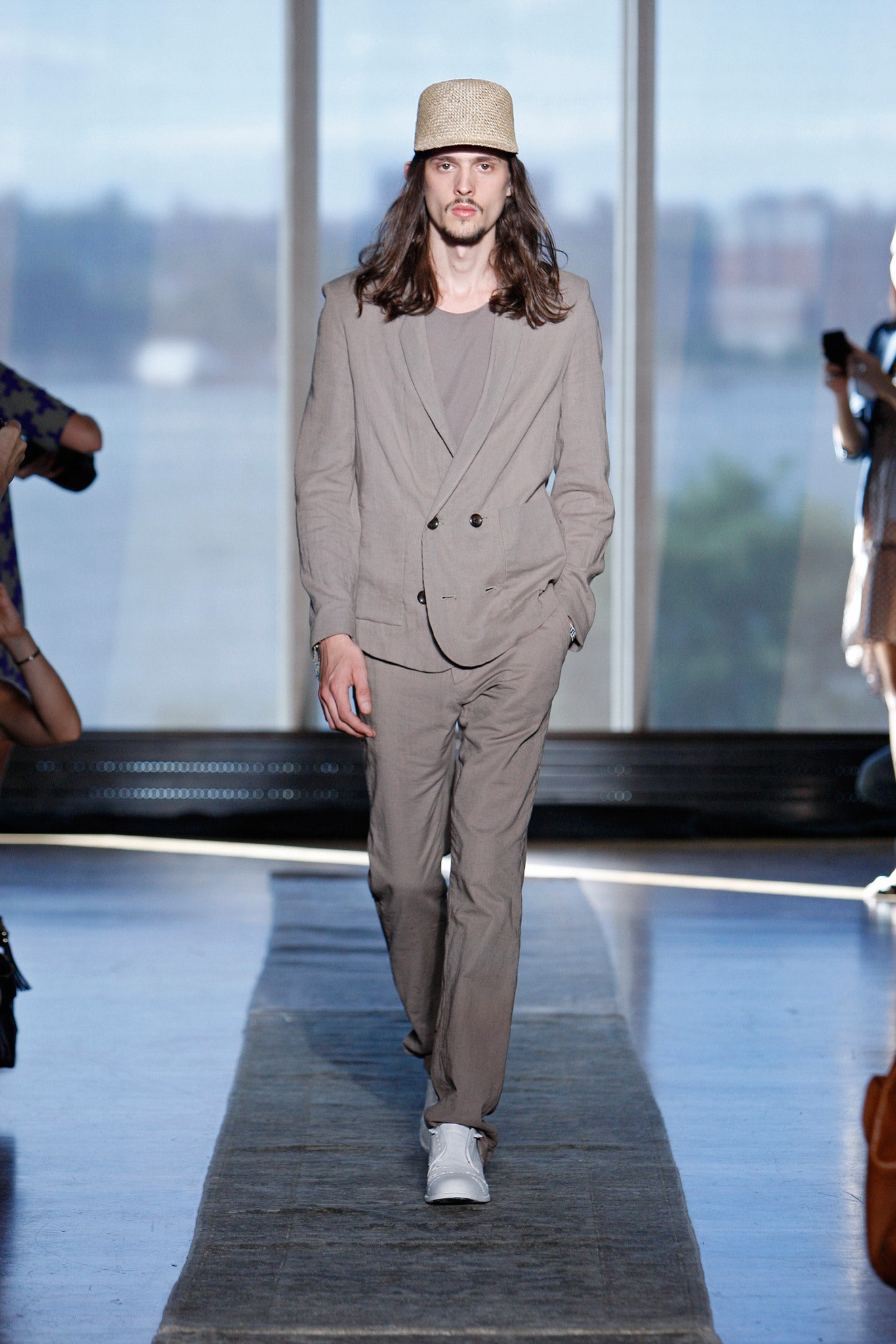 beige tailored suit with gray t-shirt