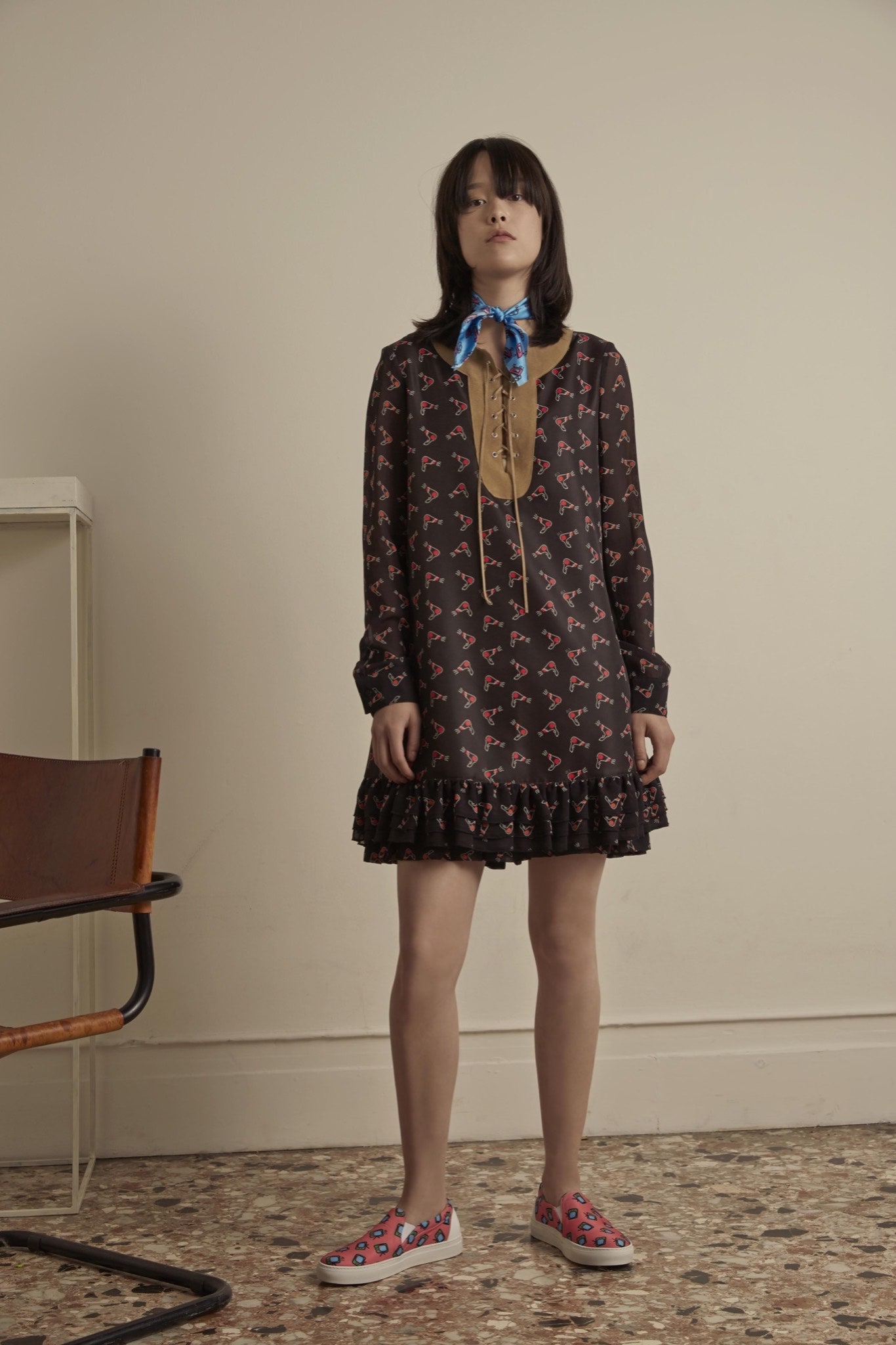 black cotton long-sleeve collared relaxed ruffled printed dress