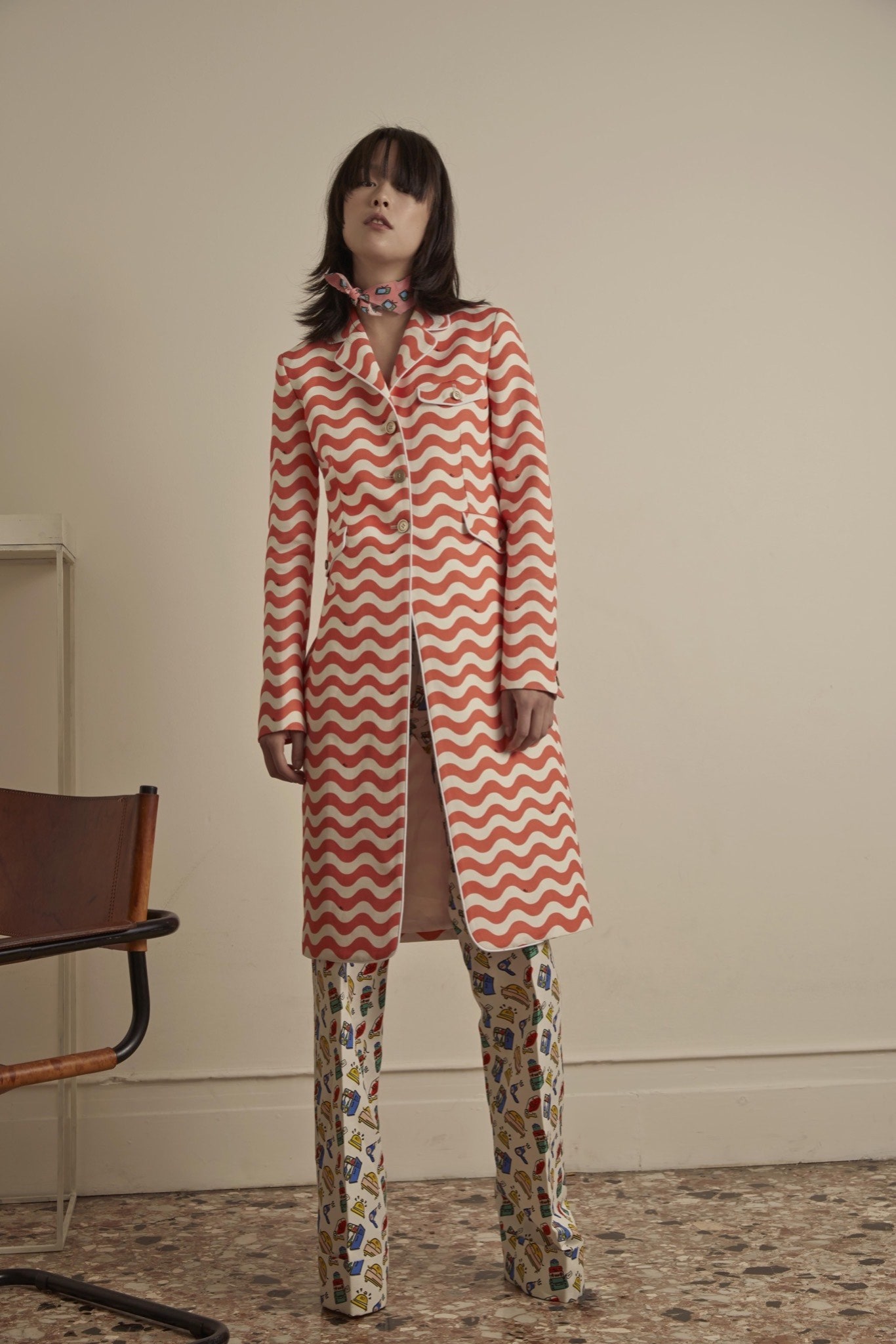 red long-sleeve collared fitted zigzag coat