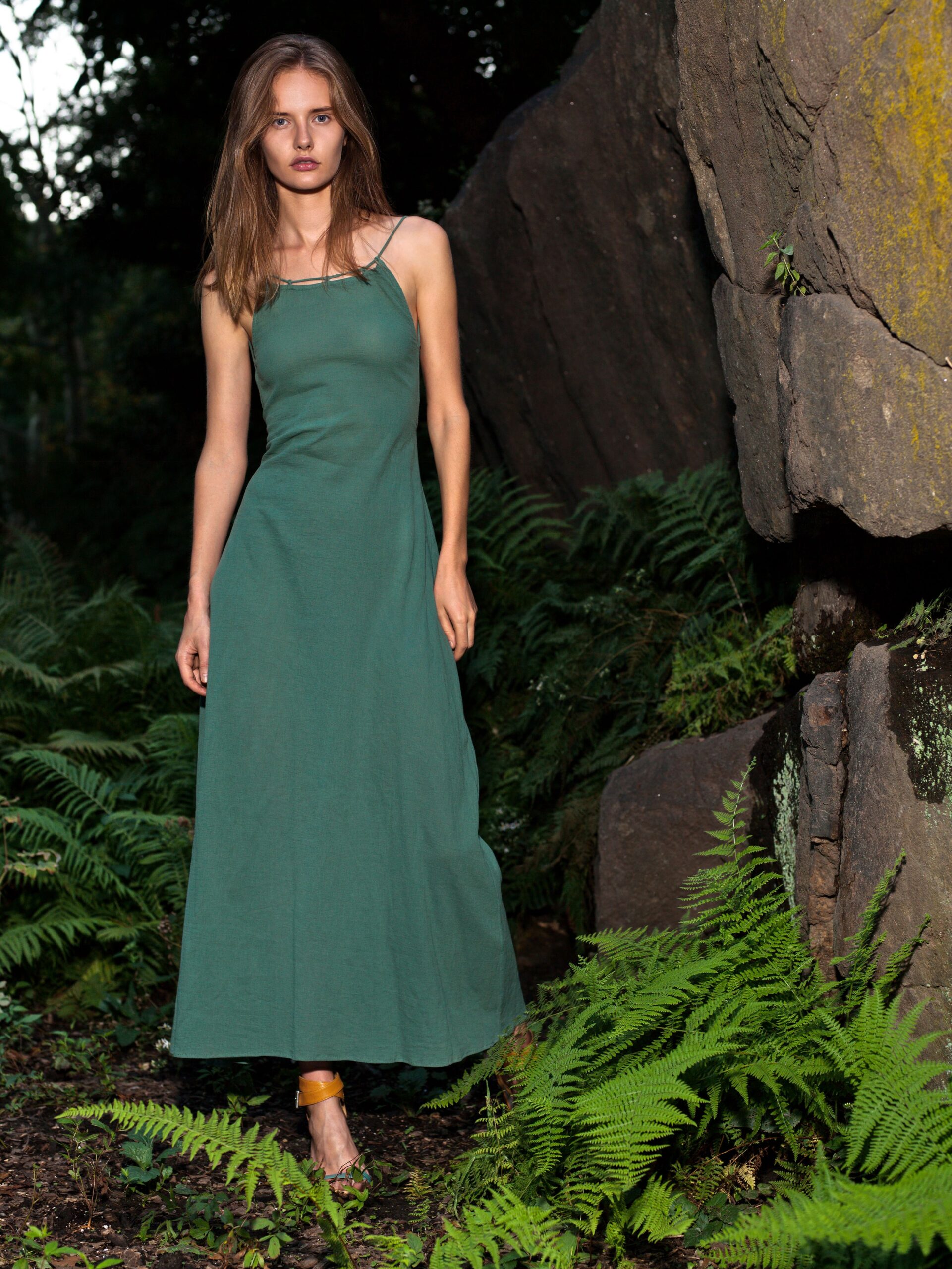 green fitted sleeveless dress