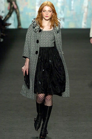 black wool long-sleeve collared fitted buttoned layered coat
