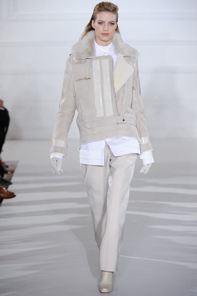 white leather fitted gloves