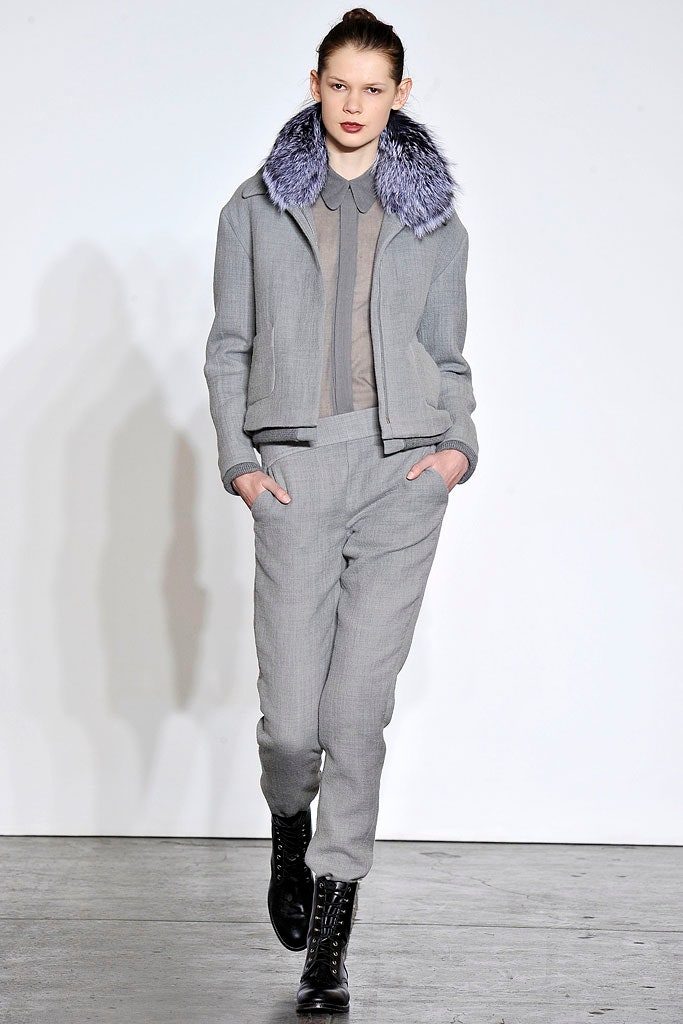 gray wool long-sleeve collared fitted zippered jacket