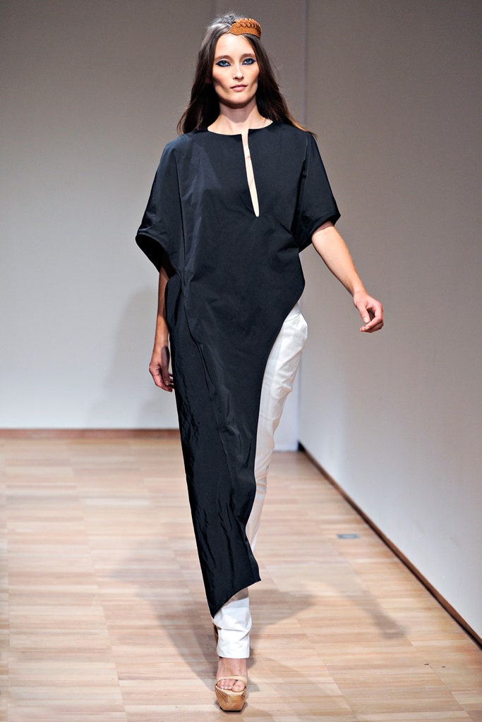 black relaxed midi dress with white pants