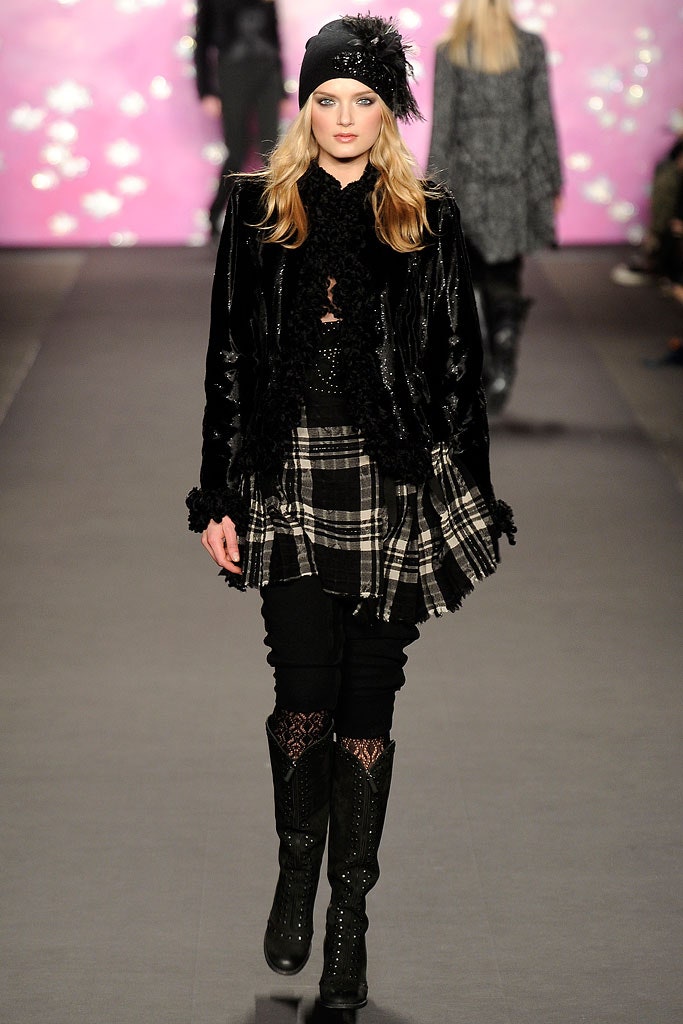 black velvet long-sleeve collared fitted ruffled shiny jacket