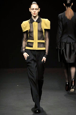 yellow cotton long-sleeve collared fitted structured top