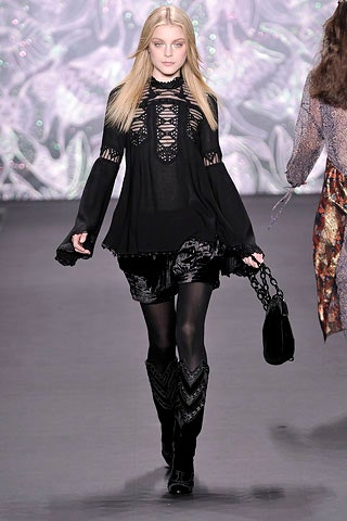 black velvet fitted tiered mini skirt