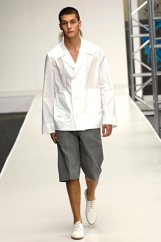 white relaxed jacket gray shorts