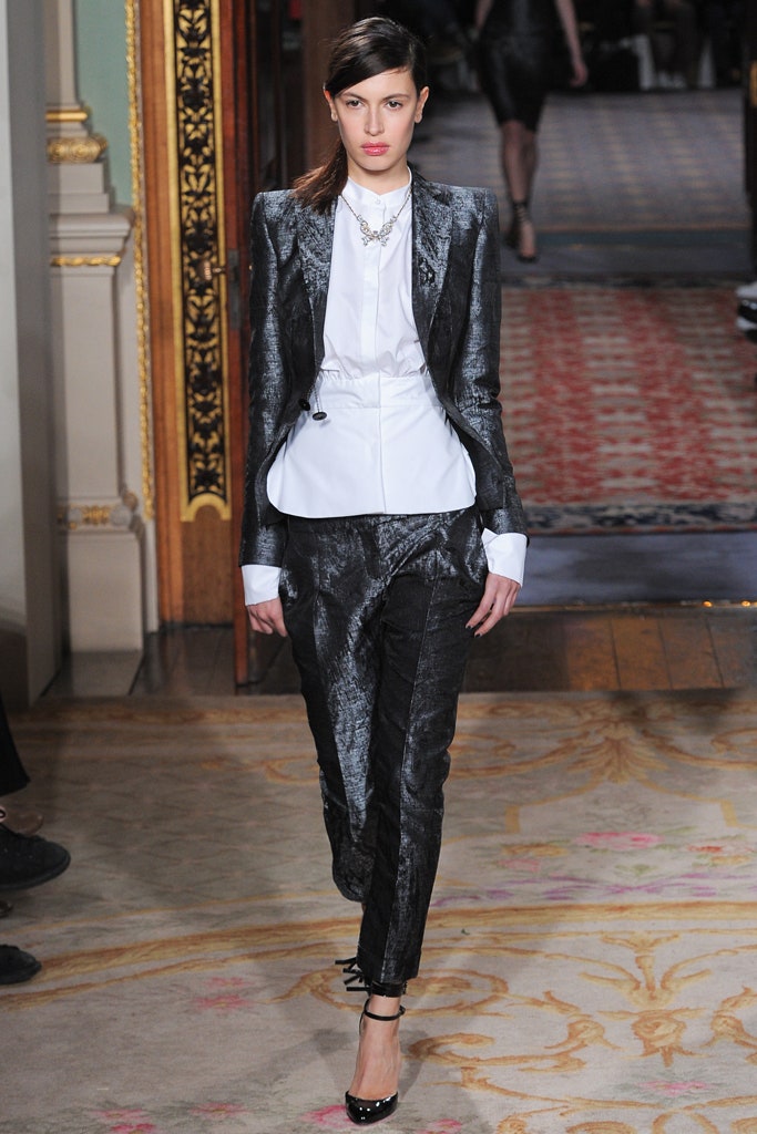 black silk long-sleeve collared tailored buttoned shiny suit
