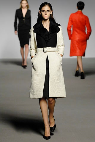 white wool long-sleeve collared fitted belted coat