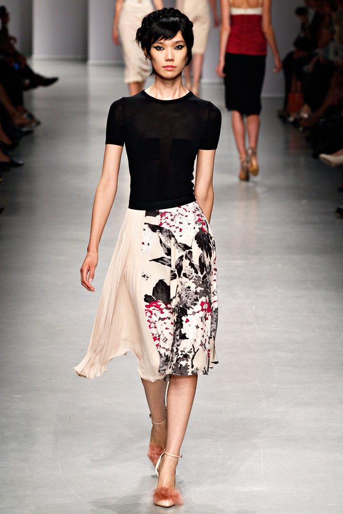 beige silk relaxed high-waisted pleated flared flowing skirt