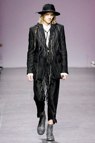 Ann Demeulemeester F/W 08 Menswear Look 1