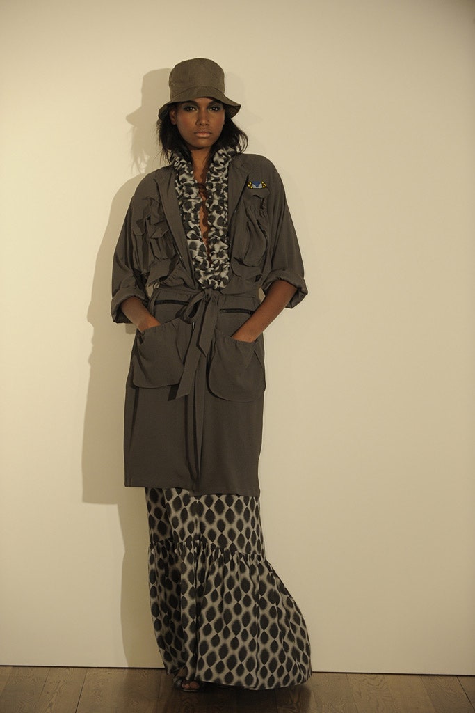 gray cotton long-sleeve collared relaxed belted pockets coat