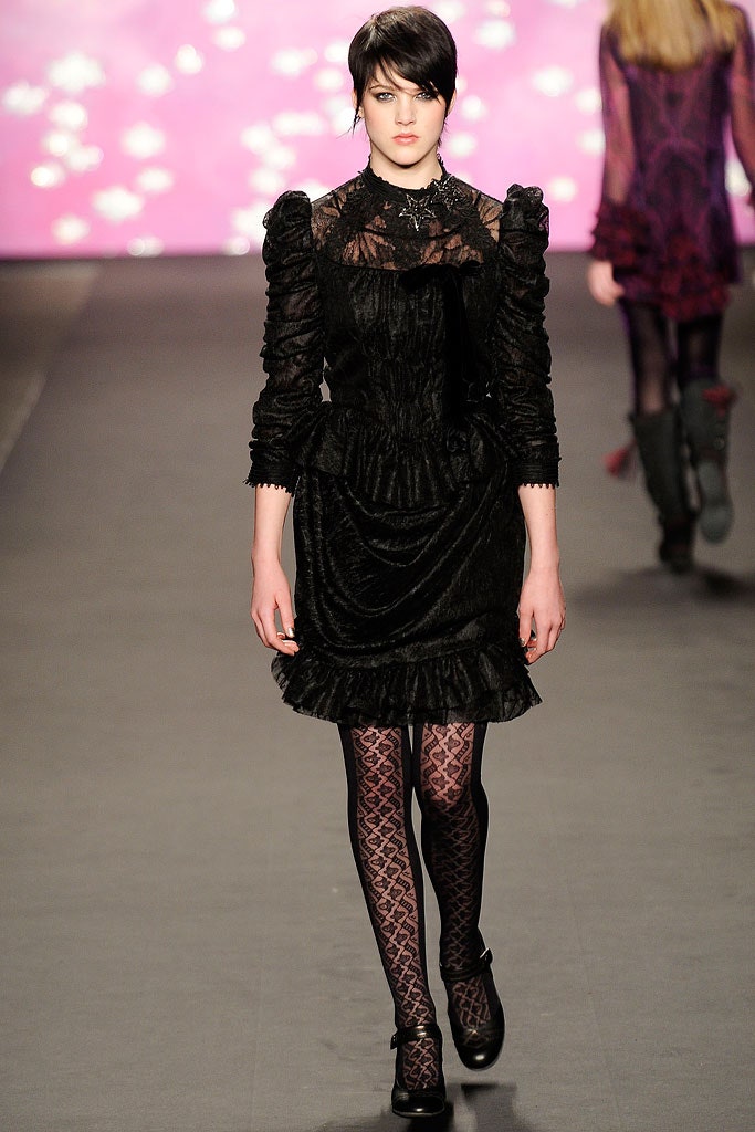 black velvet long-sleeve dress