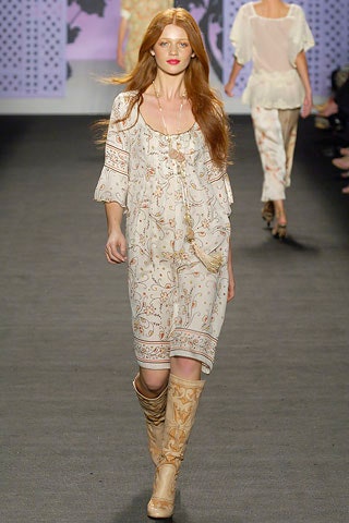 beige leather fitted embroidered boots