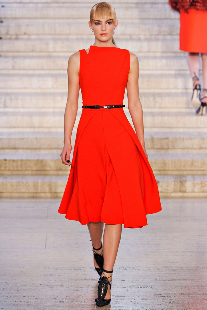 fitted red sleeveless dress