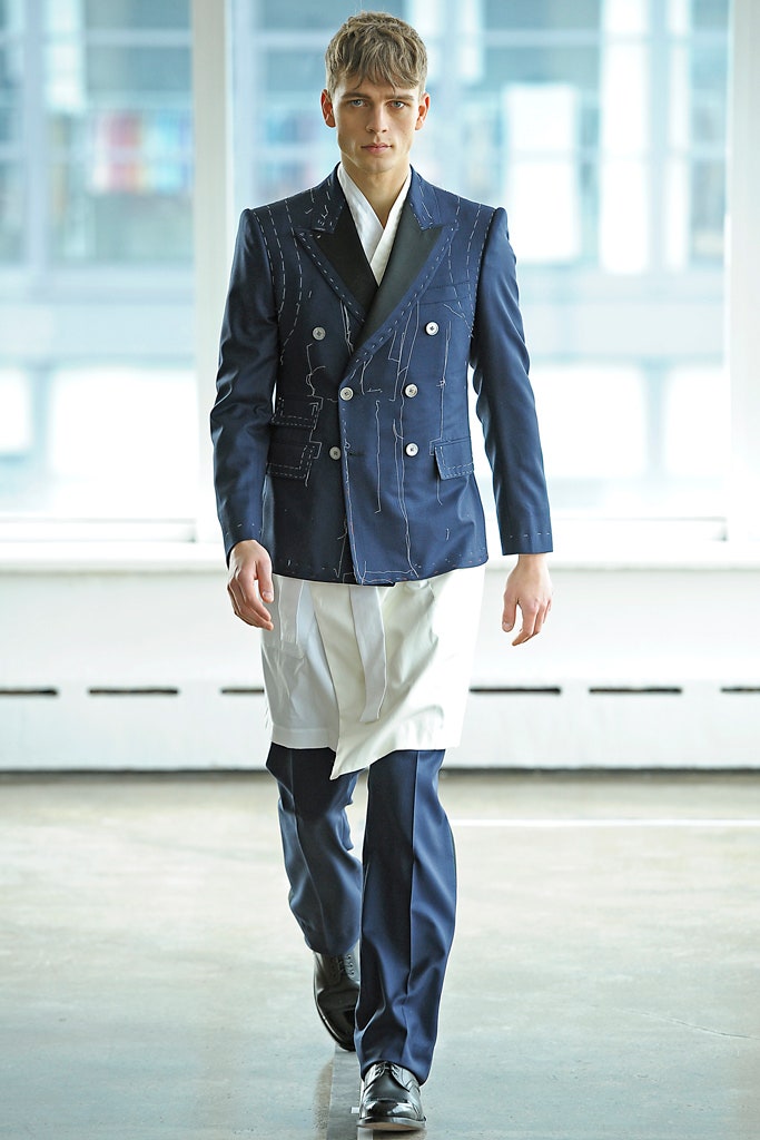 blue tailored blazer with white shirt