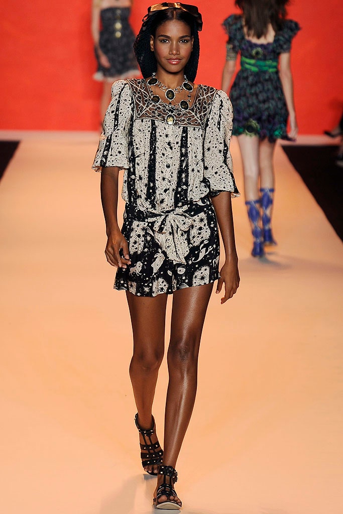 black and white printed mini dress