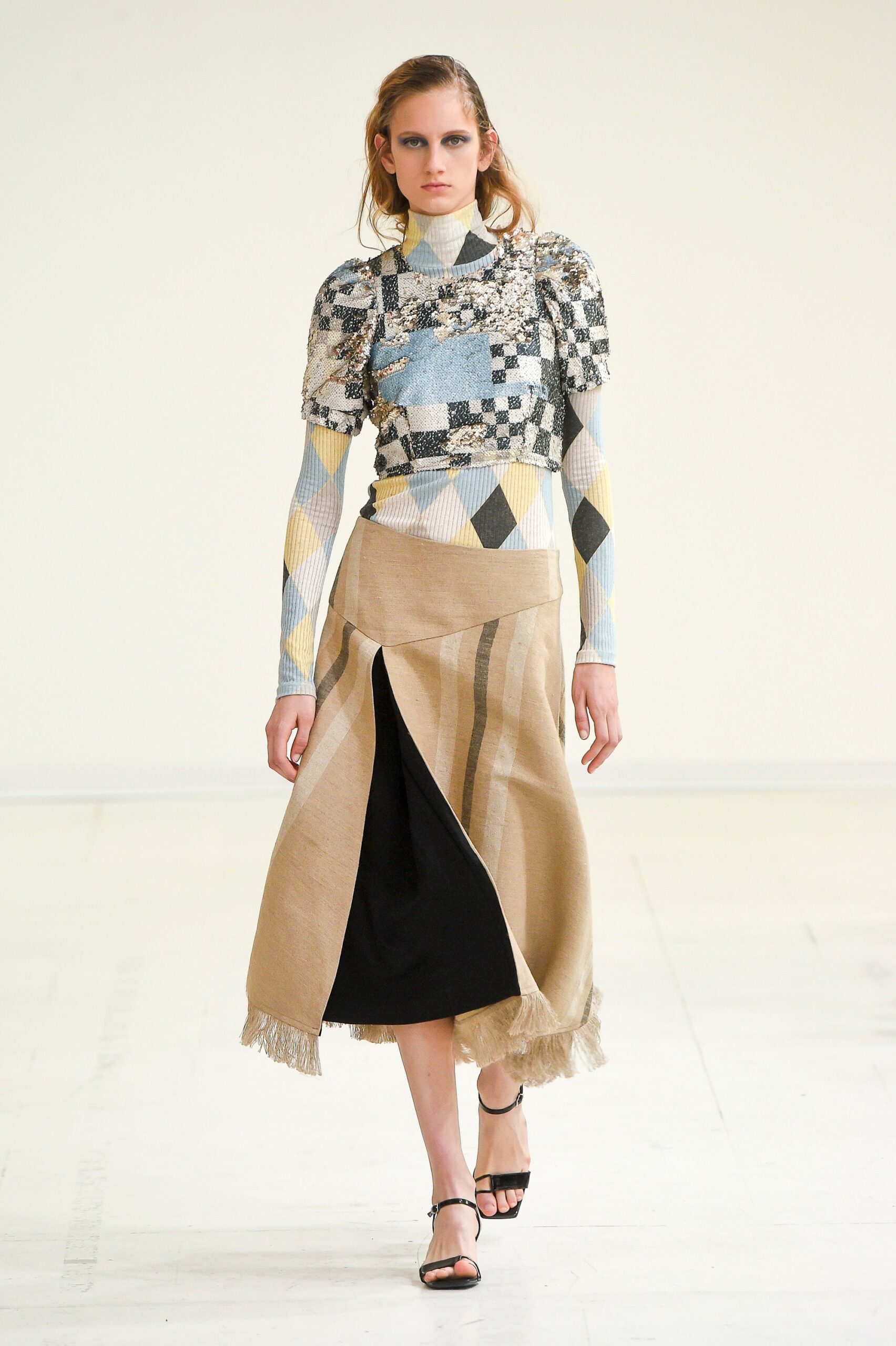 fitted printed top with asymmetric skirt