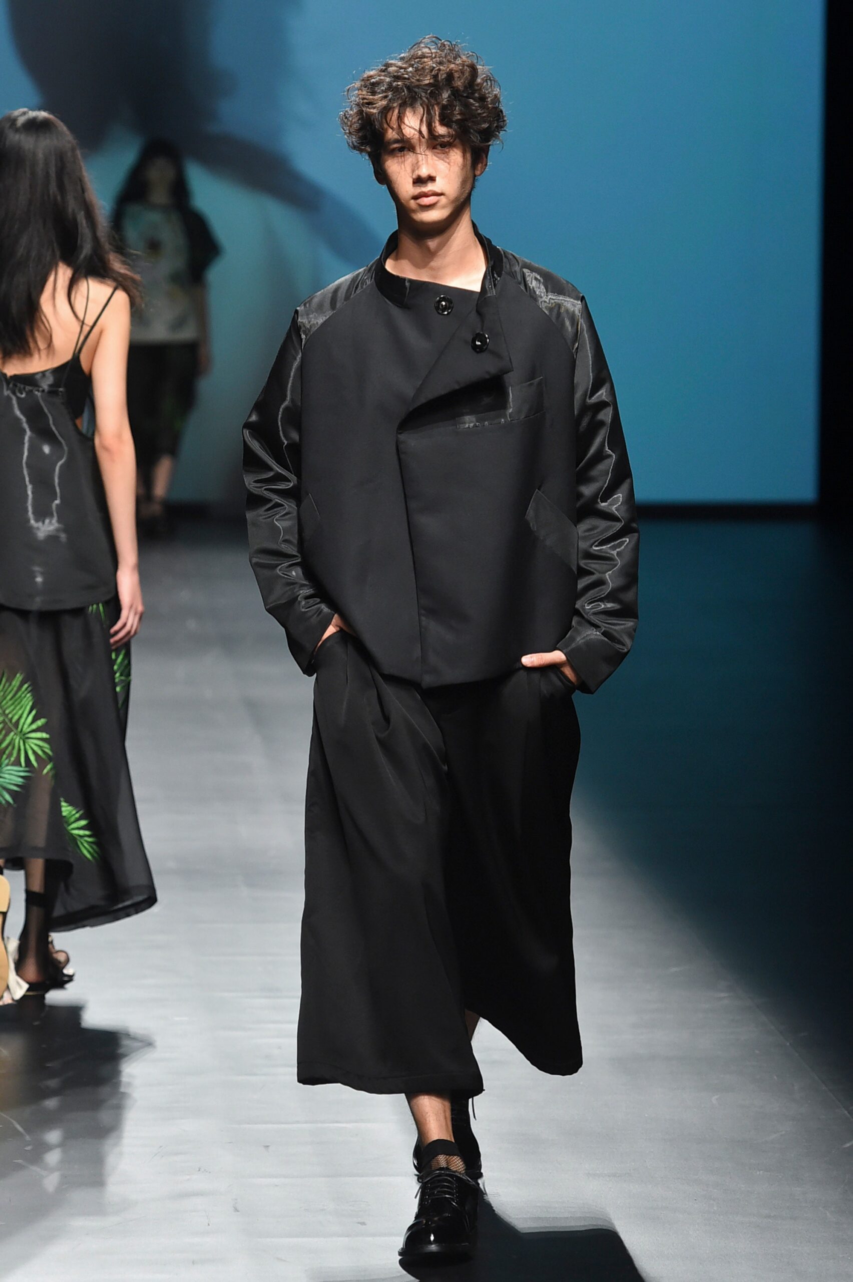 black relaxed jacket and pants