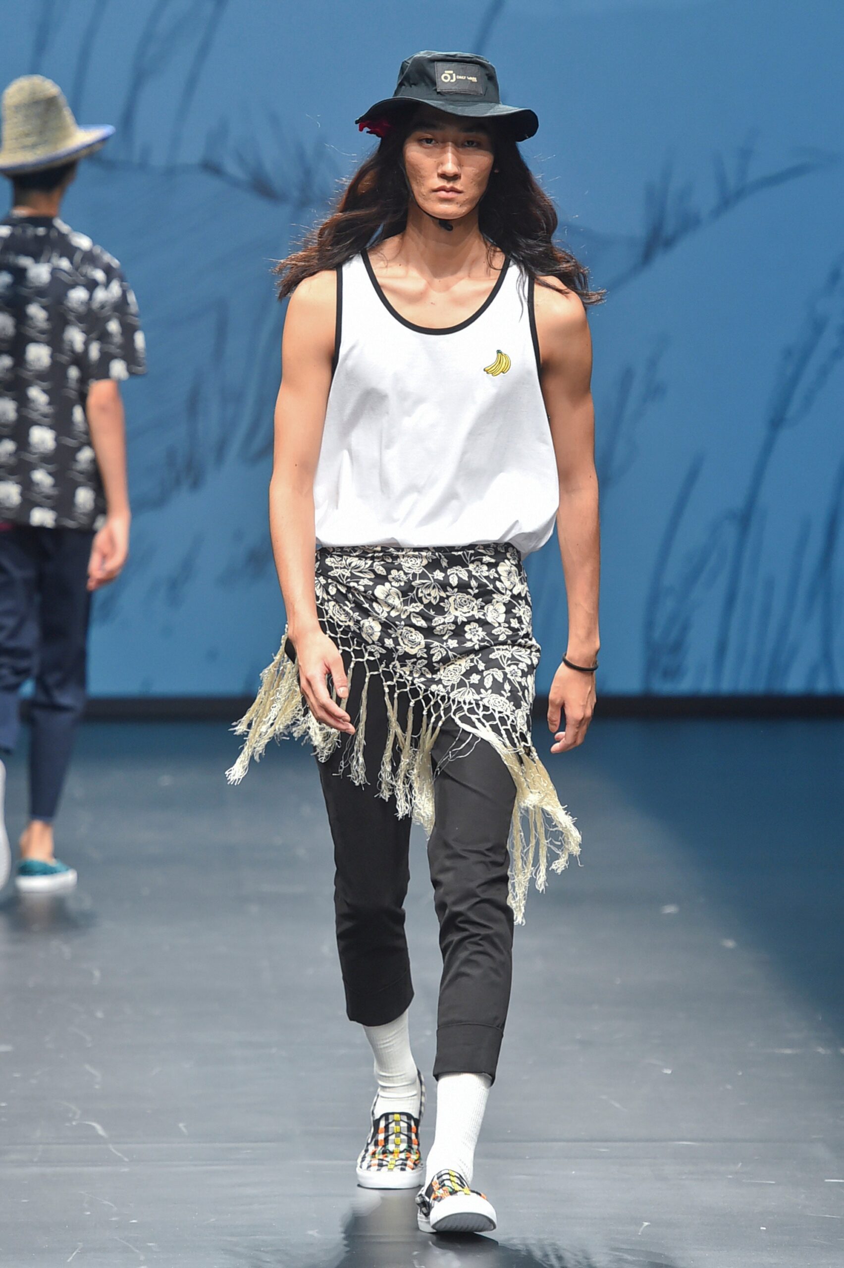 white tank-top black skirt