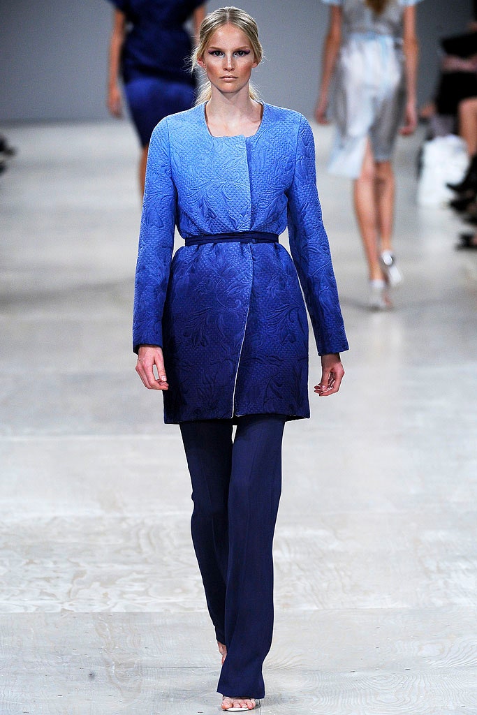 blue silk long-sleeve collared fitted embroidered belted coat
