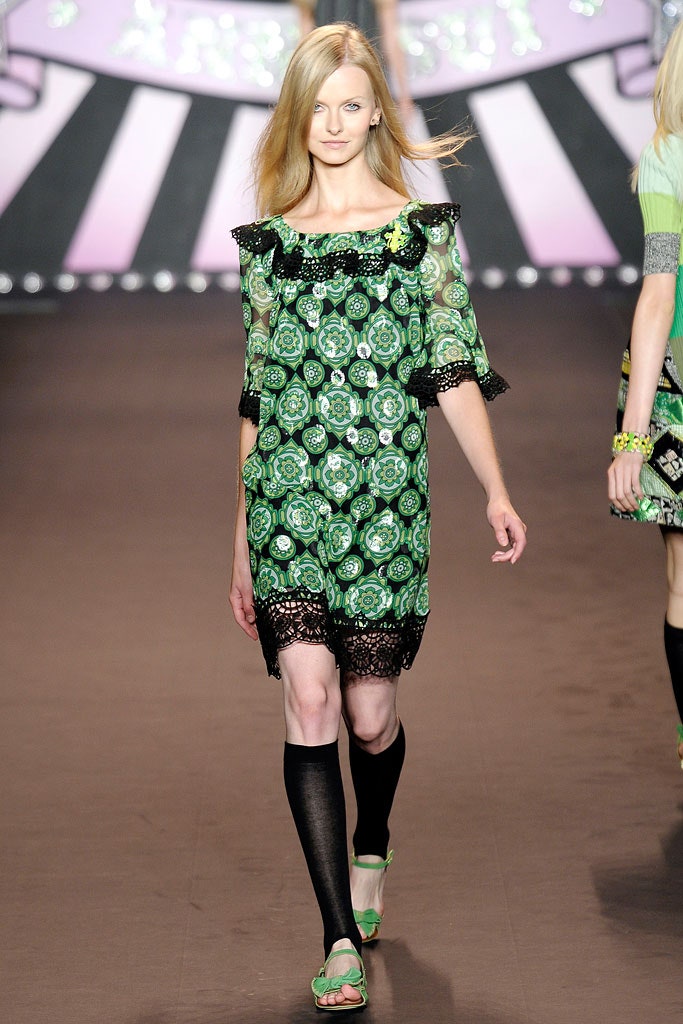 green lace printed short dress