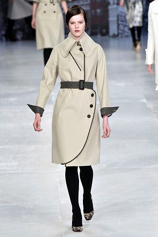 beige fitted trench coat