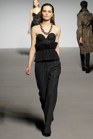 black silk strapless fitted pleated bustier