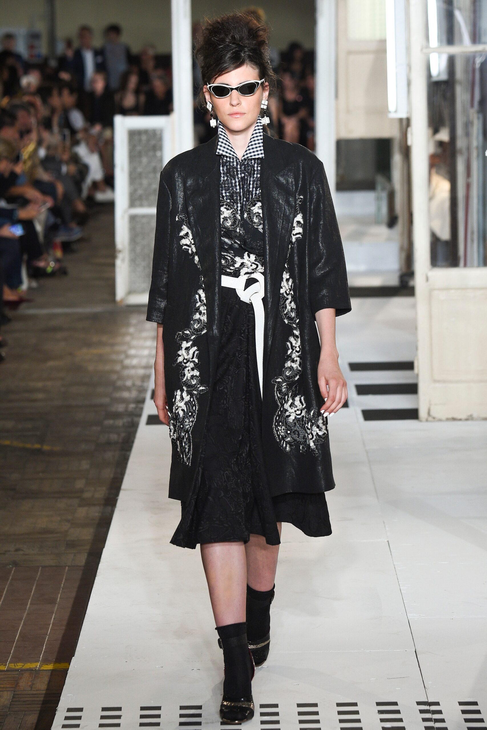 black silk long-sleeve relaxed embroidered coat