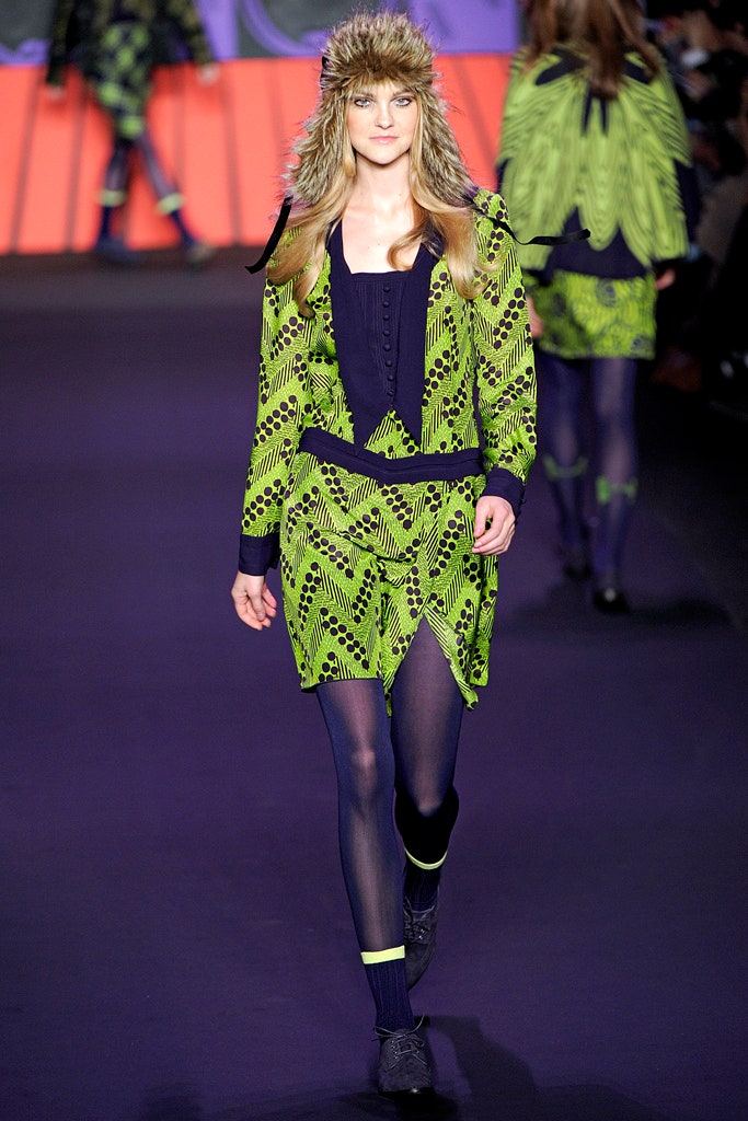 green long-sleeve v-neck fitted layered printed mini dress