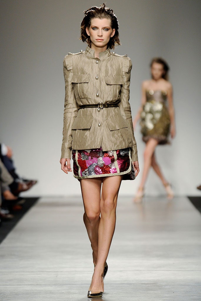 beige silk long-sleeve collared fitted buttoned pockets jacket