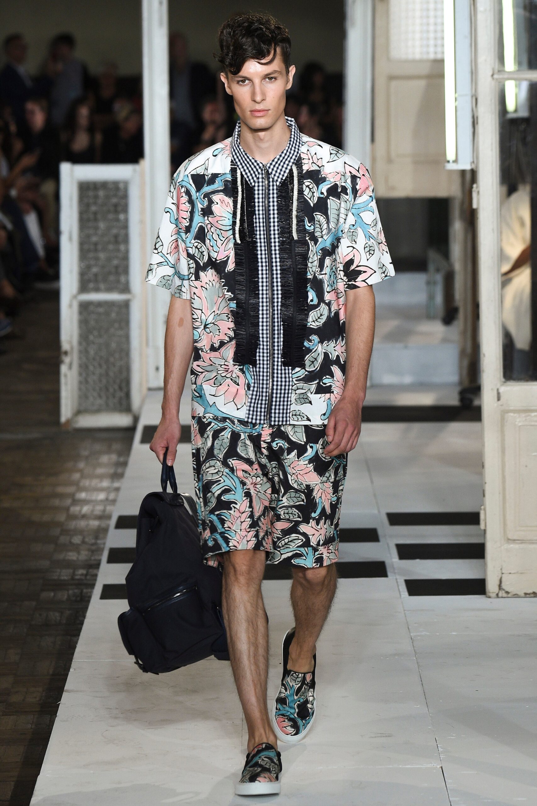 printed shirt and shorts outfit