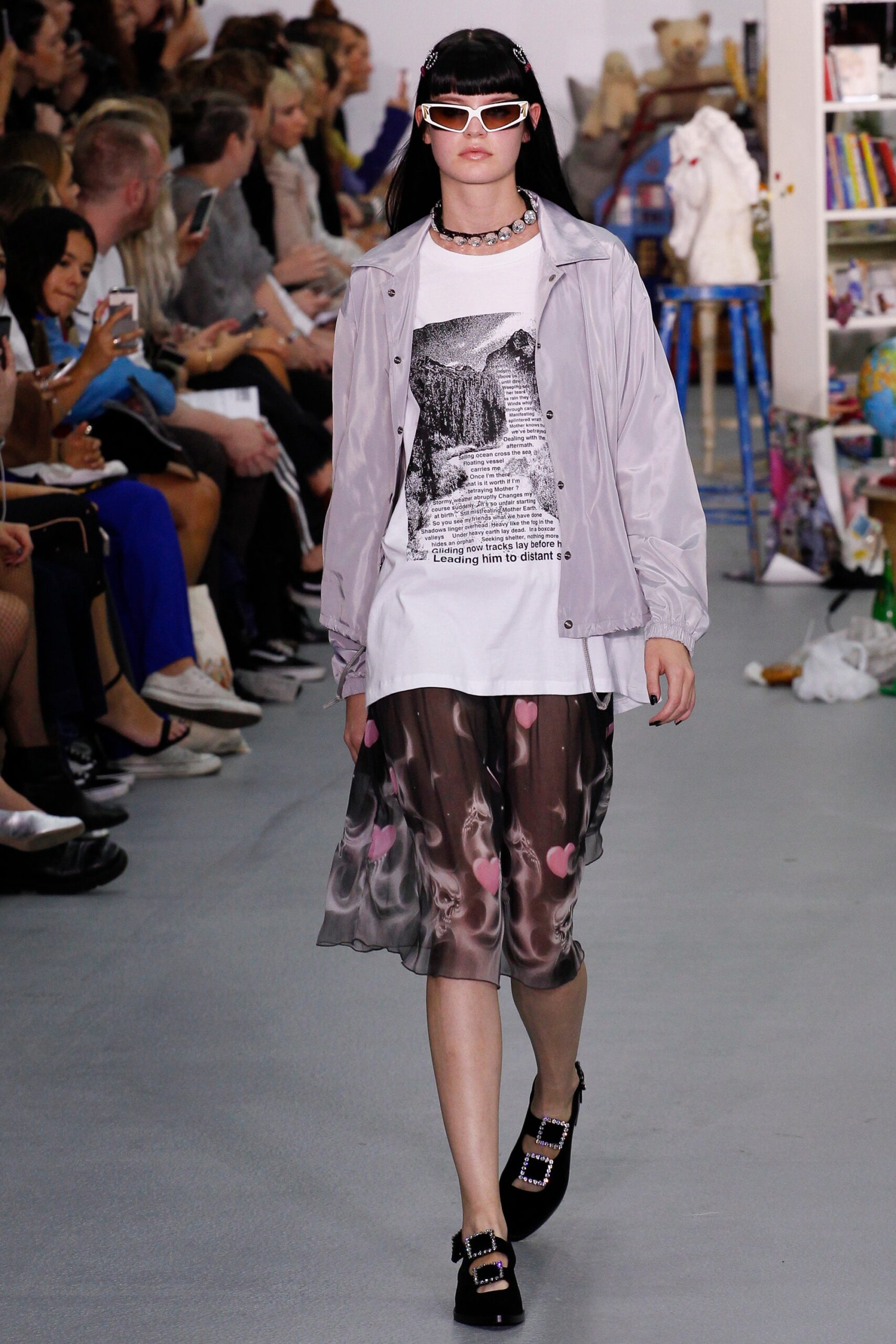 gray silk long-sleeve collared relaxed zippered jacket