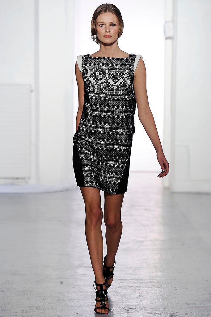 black and white printed mini dress