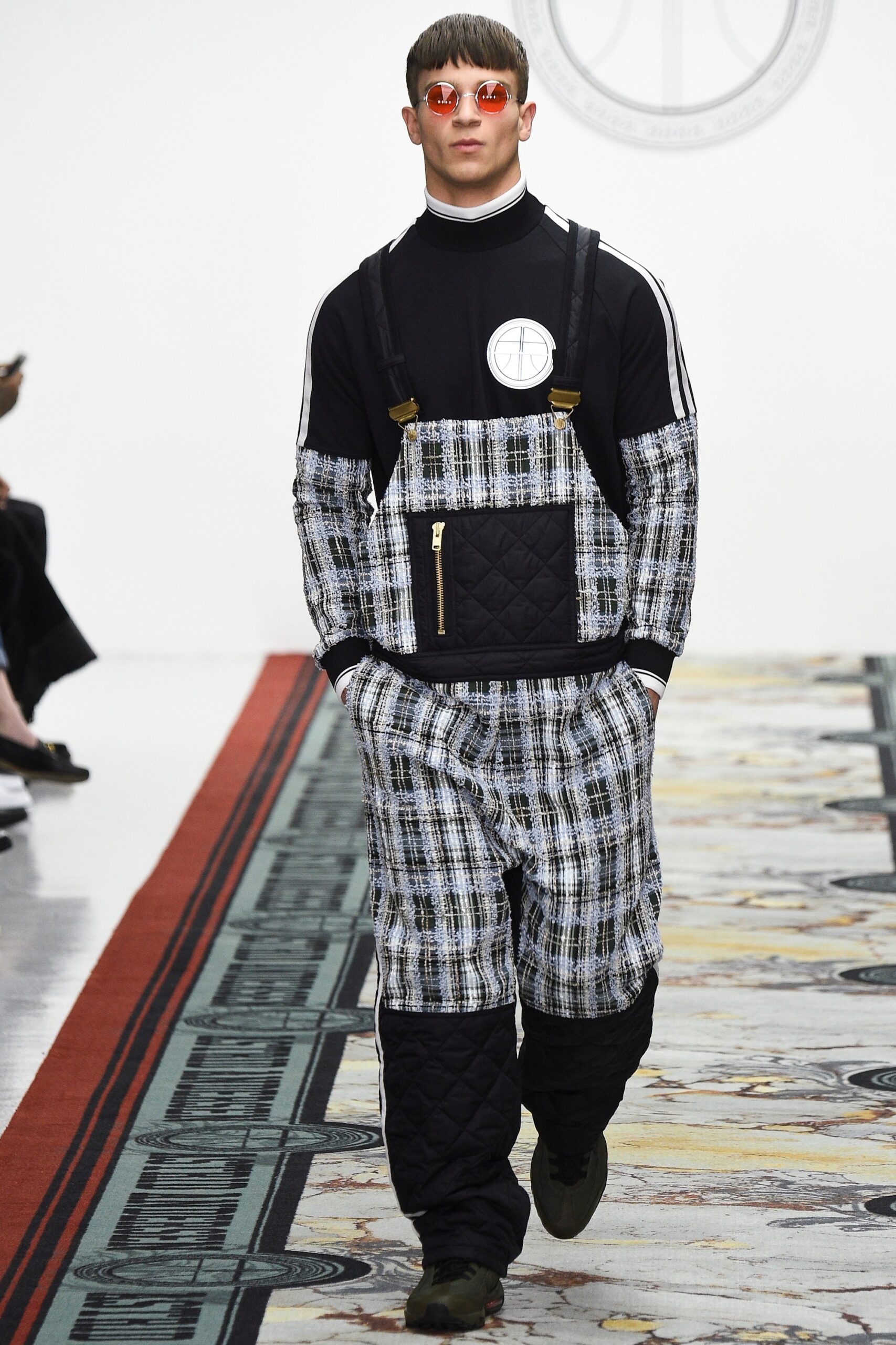 black cotton long-sleeve relaxed checked zippered overalls